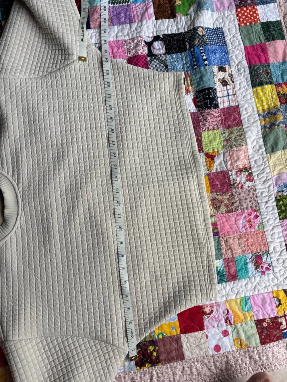 lululemon athletica Quilted Crewneck Sweatshirt in Light Beige with Neon Trim